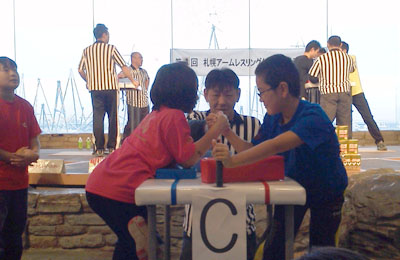 armwrestling1118.jpg