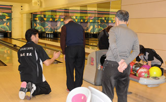 bowling1.jpg